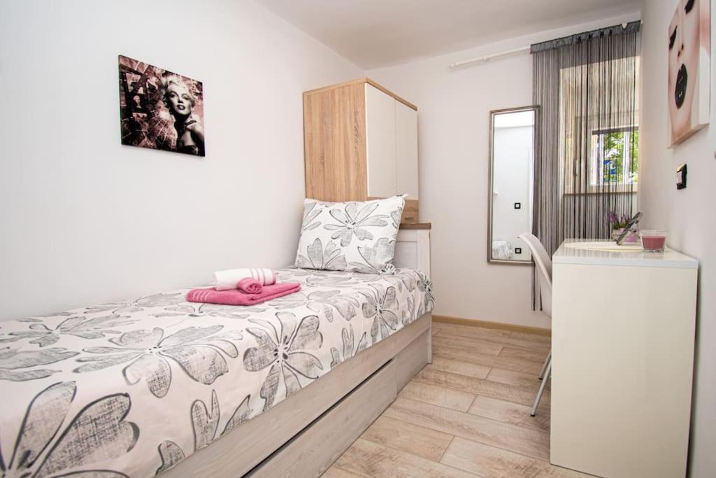 Apartment Marina In