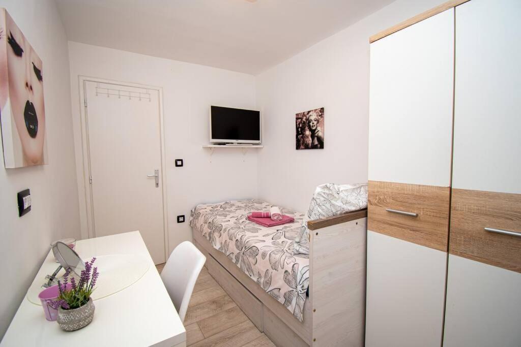 Apartment Marina In
